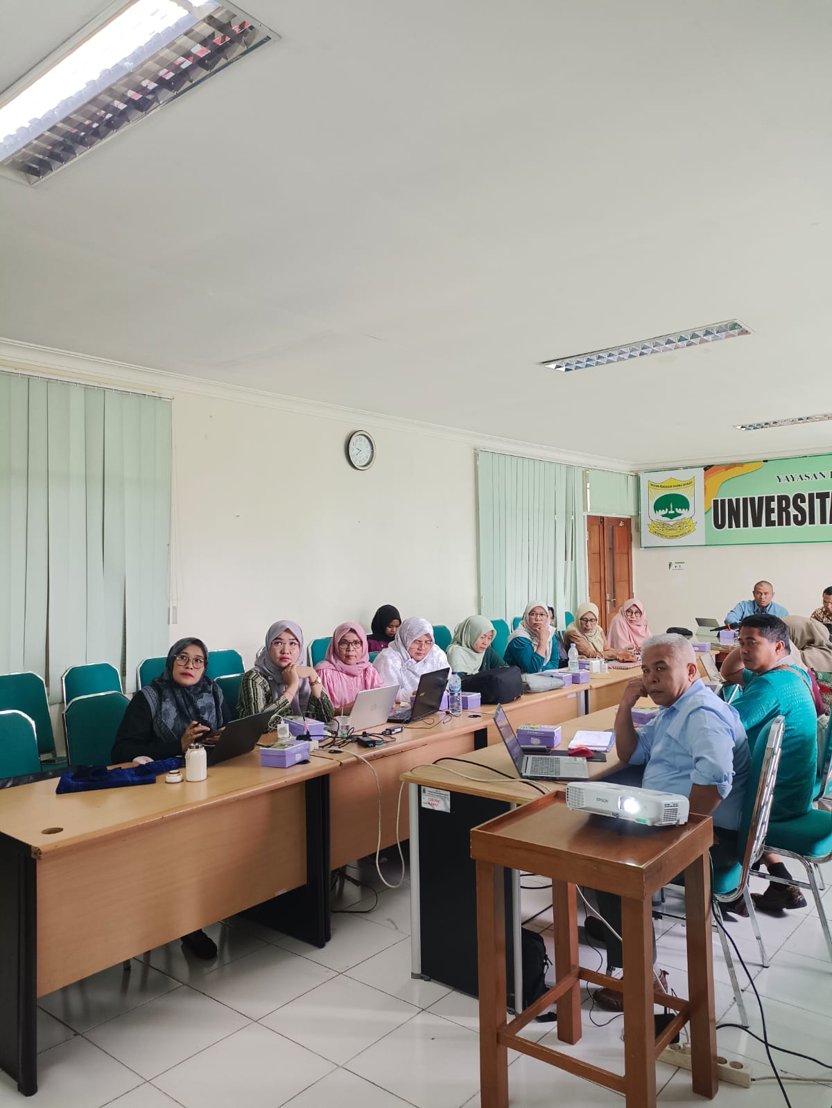 FEB KEMBALI ADAKAN SEMINAR PASAR MODAL SYARIAH