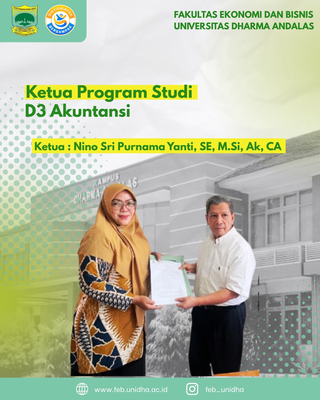 Foto Bersama Penyerahan SK