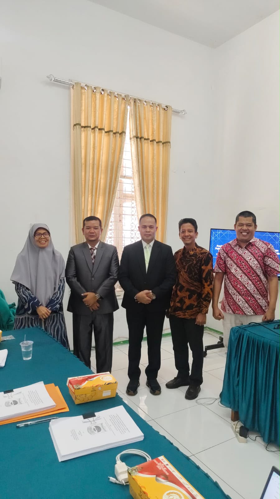 Wakil Bupati Sijunjung, H. Iraddatillah, S.Pt., M.M. Resmi Raih Gelar Magister Manajemen di FEB UNIDHA